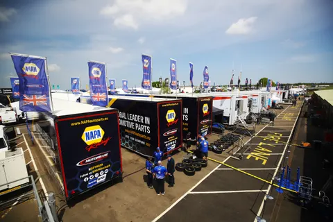 Paddock-MAT24893