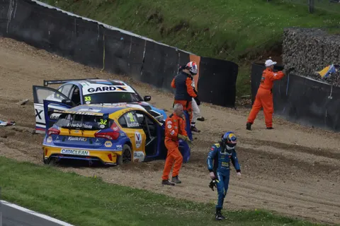 Crash-0Q3A4466