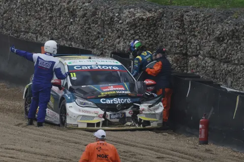 Crash-0Q3A4346