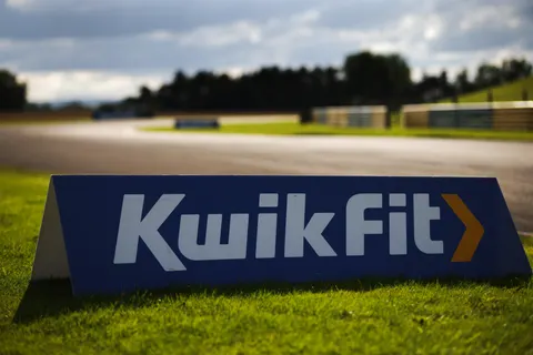 Kwikfit-DG5_4494
