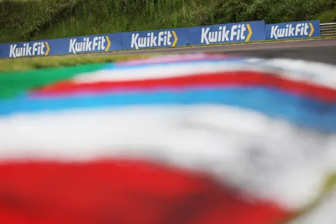 Kwikfit-DG5_2296