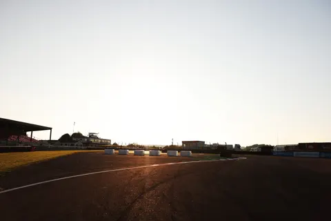 Thruxton-7B1A0635