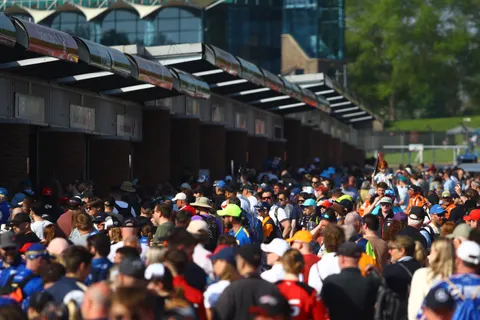 Crowd-MAT66728