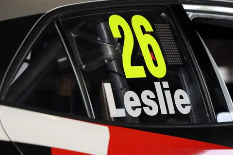 Leslie-0Q3A0129