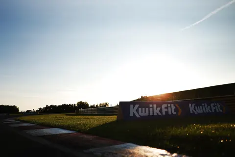 KwikFit-DG3_2851