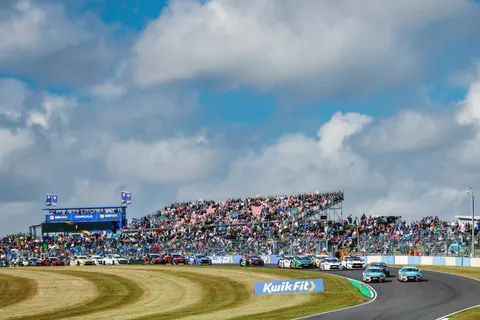BTCC-R1-Start-28224